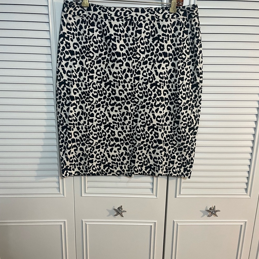 Ann Taylor Leopard Print Women's Skirt